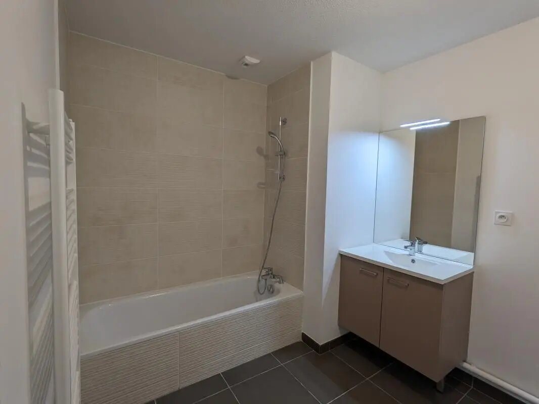 Appartement à louer, 65m², Cenon