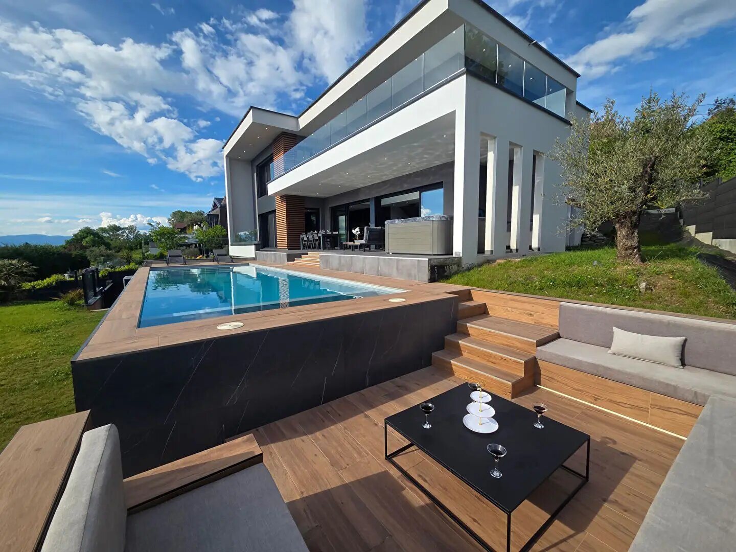 Maison à vendre, 375m², Cranves-Sales