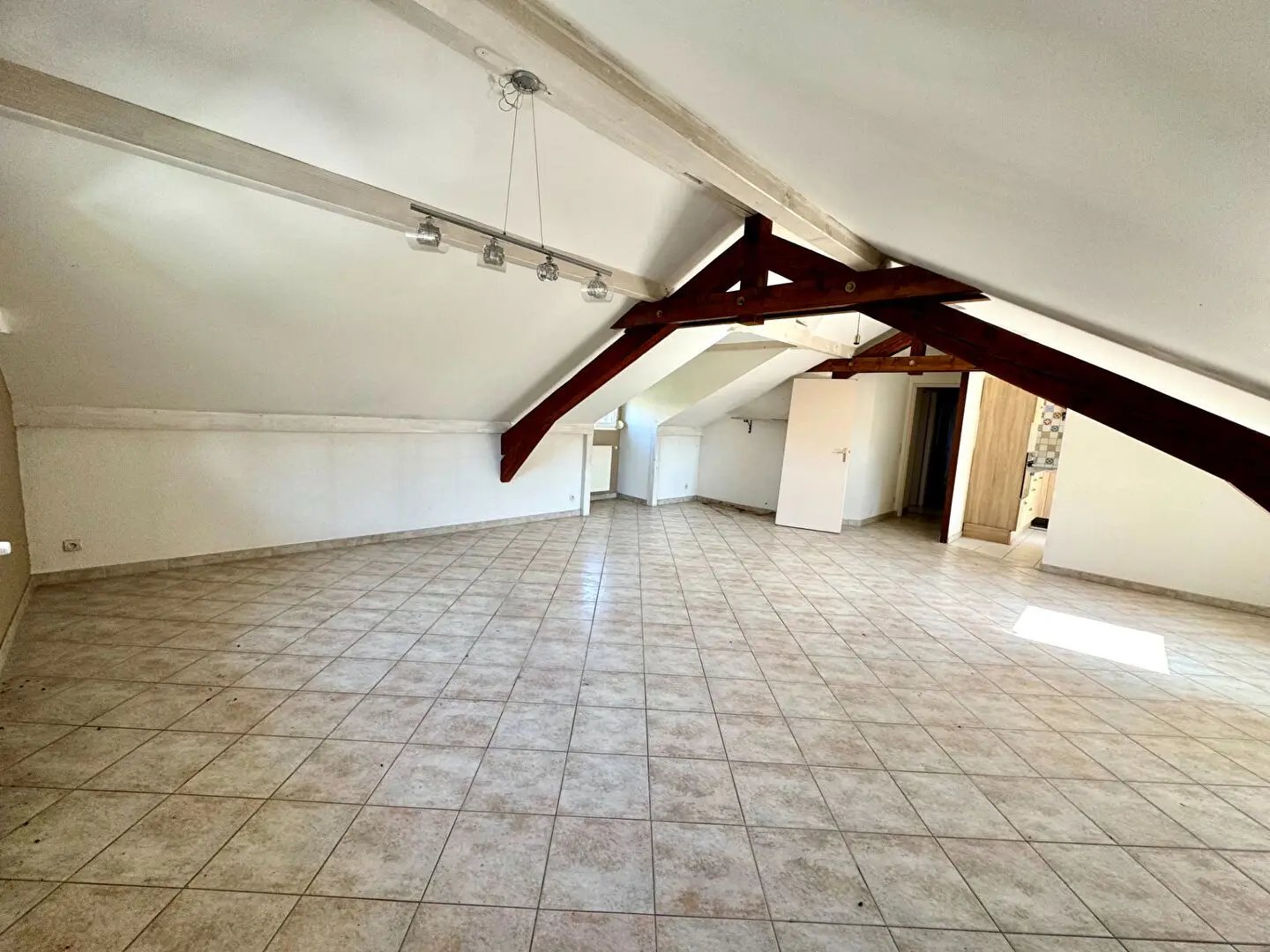 Appartement à vendre, 270m², Ville-la-Grand