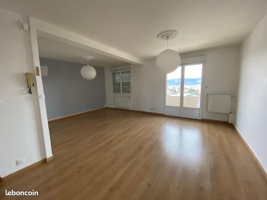 Appartement à louer, 66m², Valence