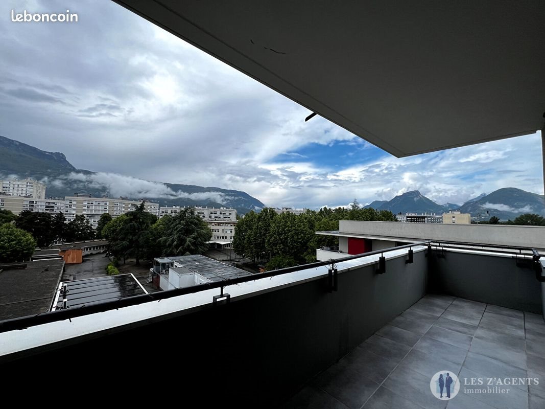 Appartement à louer, 68m², Échirolles