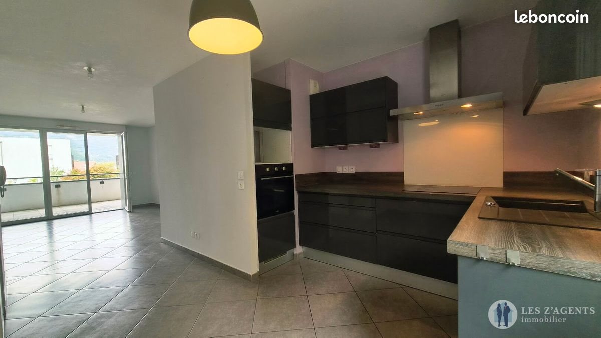 Appartement à louer, 65m², Échirolles