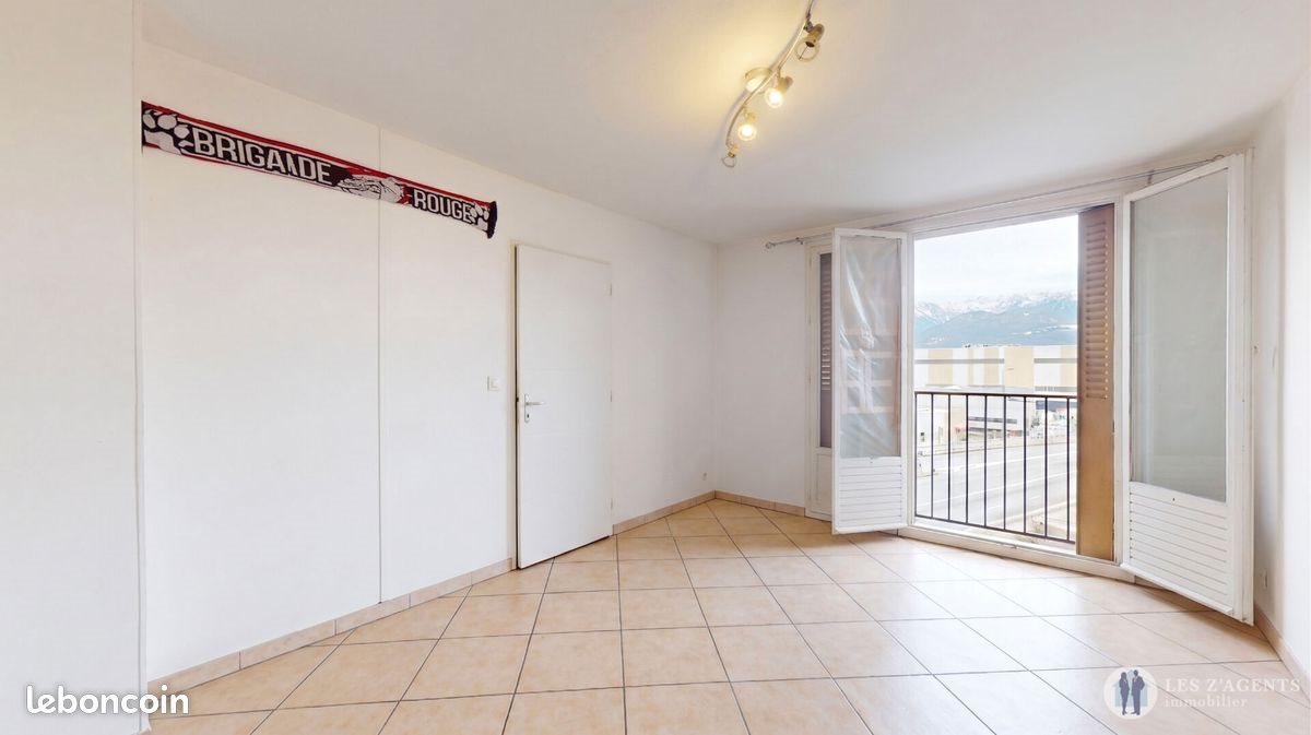 Appartement à vendre, 69m², Grenoble