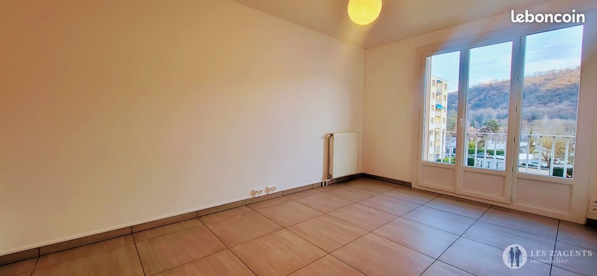 Appartement à louer, 43m², Echirolles