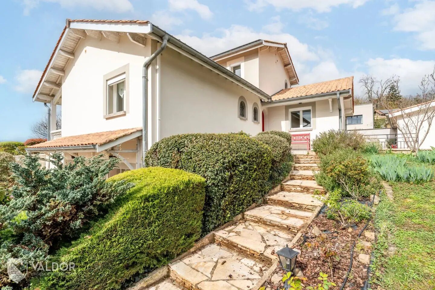 Maison à vendre, 230m², Reyrieux