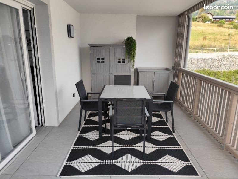 Appartement à louer, 70m², Thyez