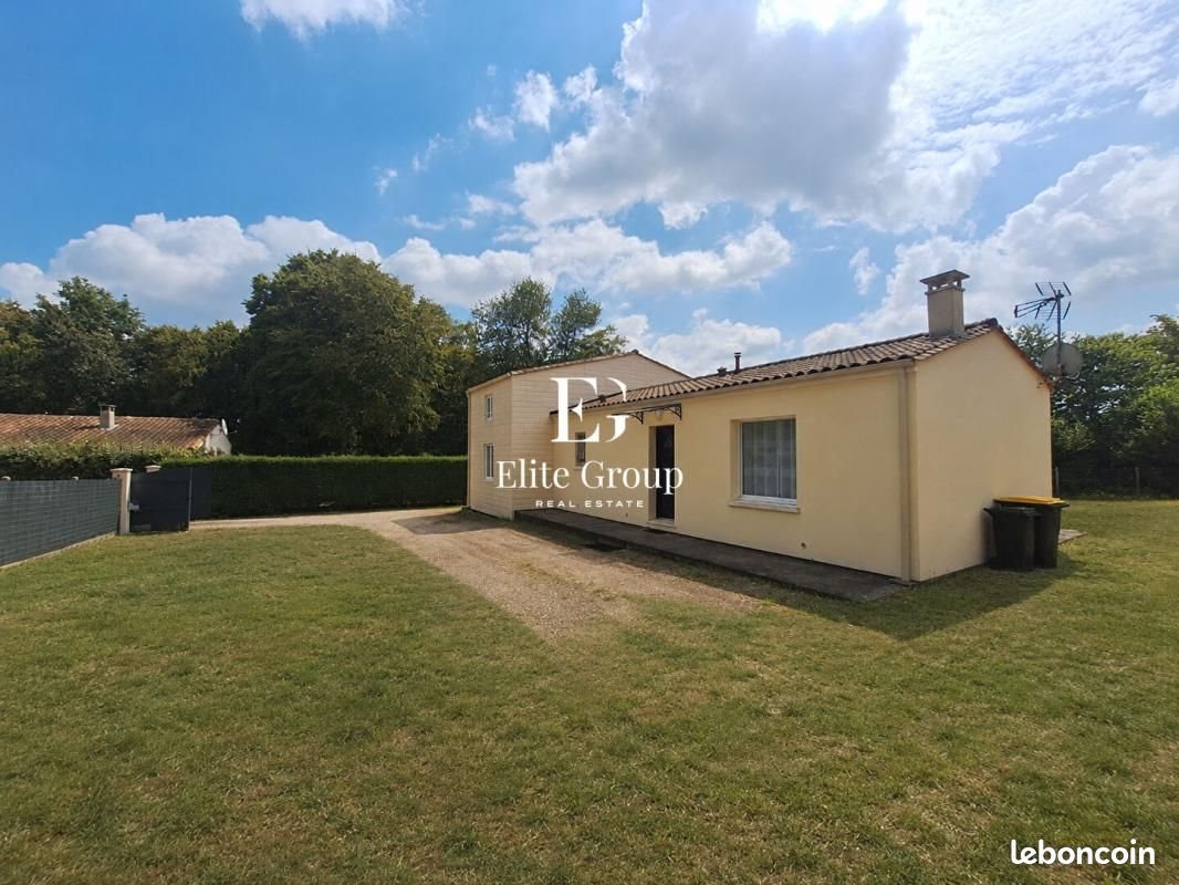 Maison à vendre, 107m², Chazelles