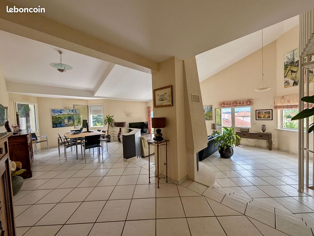 Maison à vendre, 238m², Ceyrat