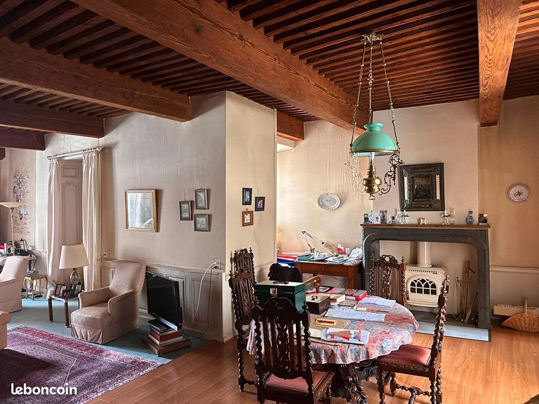 Maison à vendre, 400m², Saint-Flour