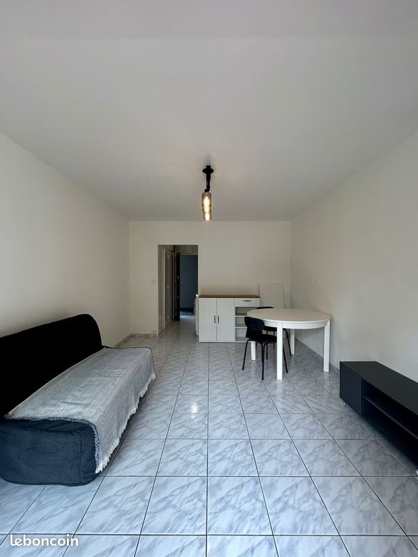 Appartement à louer, 23m², Peymeinade