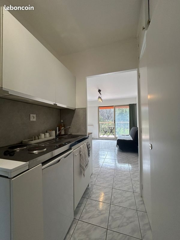 Appartement à louer, 23m², Peymeinade