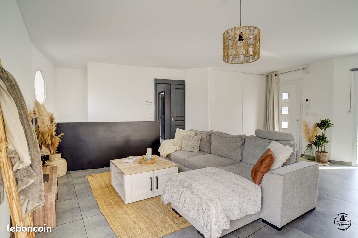 Maison à vendre, 113m², Saint-Just-Saint-Rambert