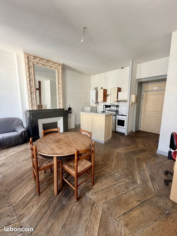 Appartement à louer, 41m², Villefranche-de-Rouergue