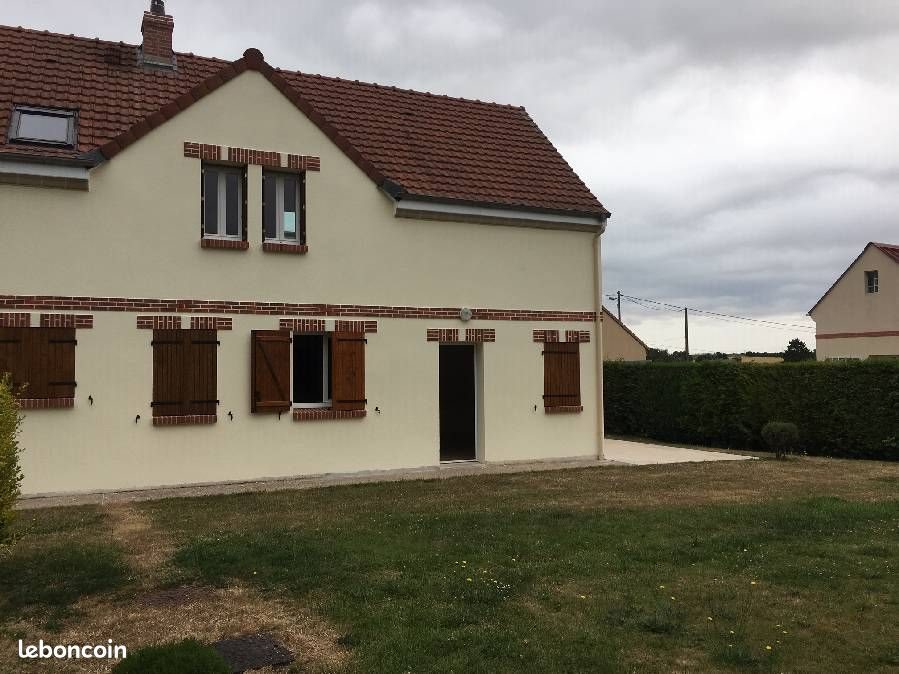 Maison à louer, 135m², Sommery