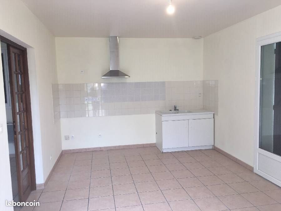 Maison à louer, 135m², Sommery