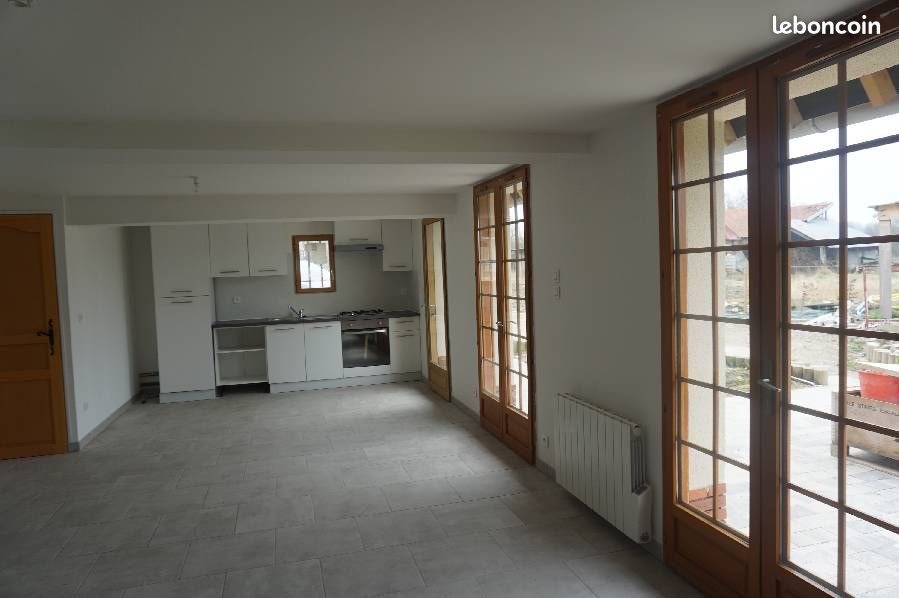 Maison à louer, 90m², Sommery