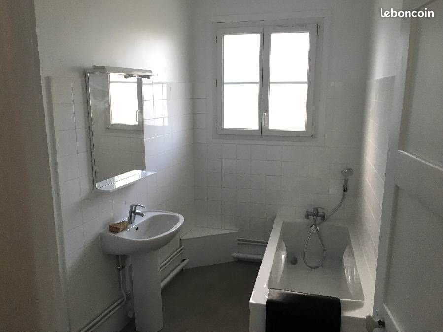 Appartement à louer, 77m², Buchy