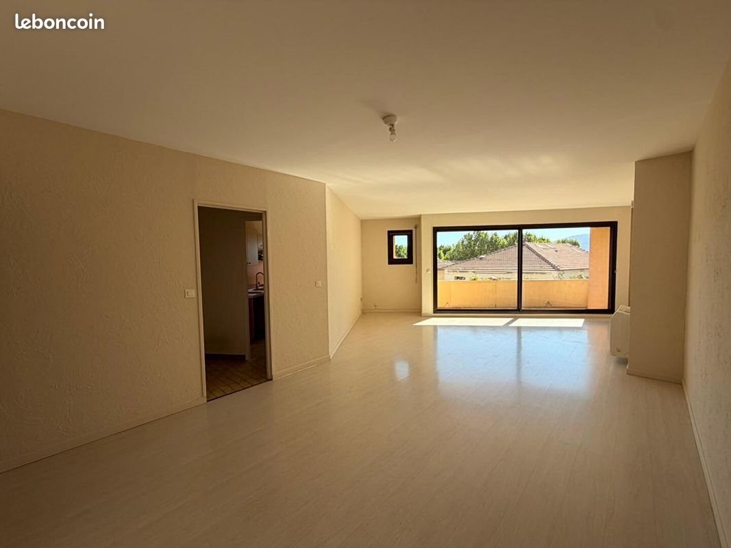 Appartement à louer, 85m², Cavaillon