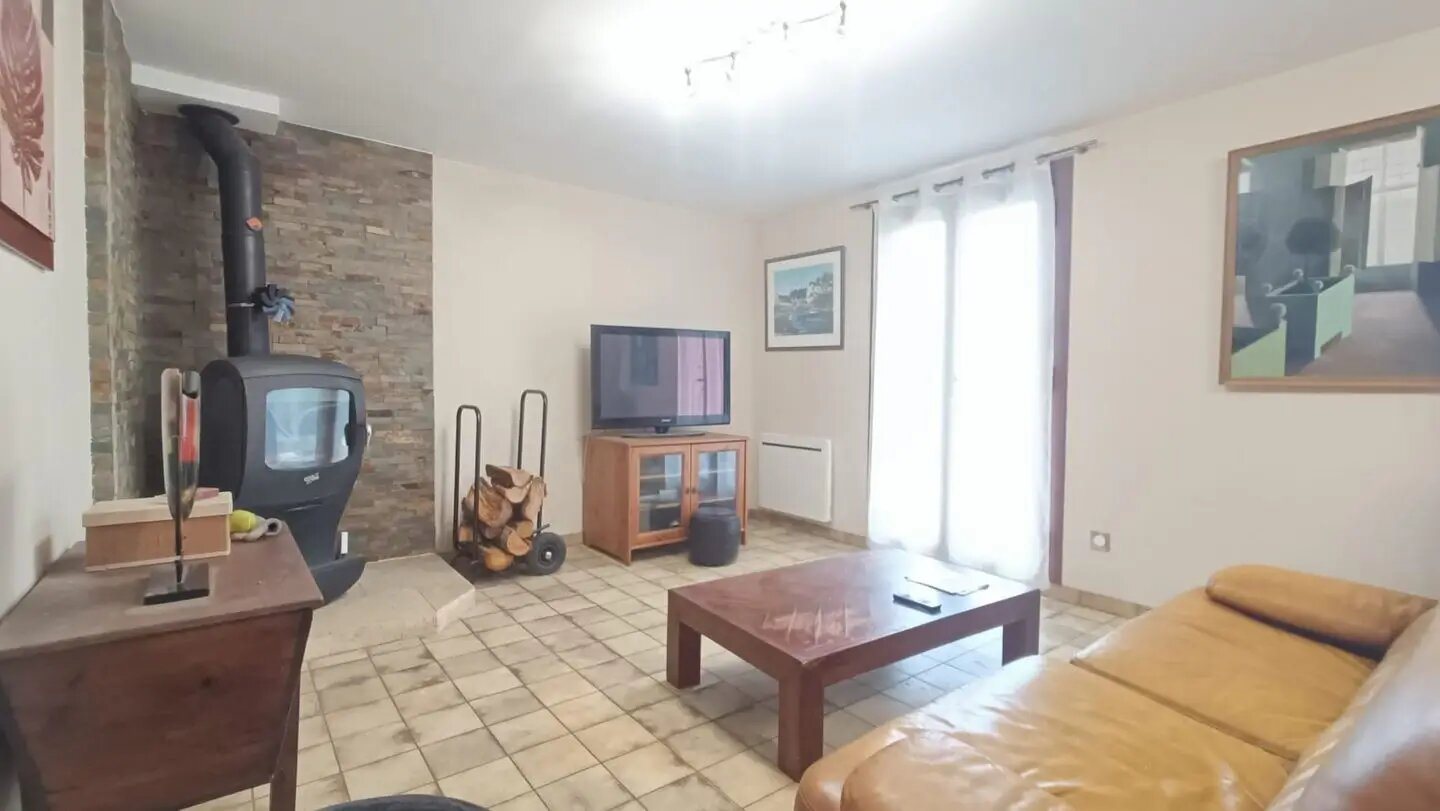 Maison à vendre, 102m², Saint-Denis-de-l'Hôtel