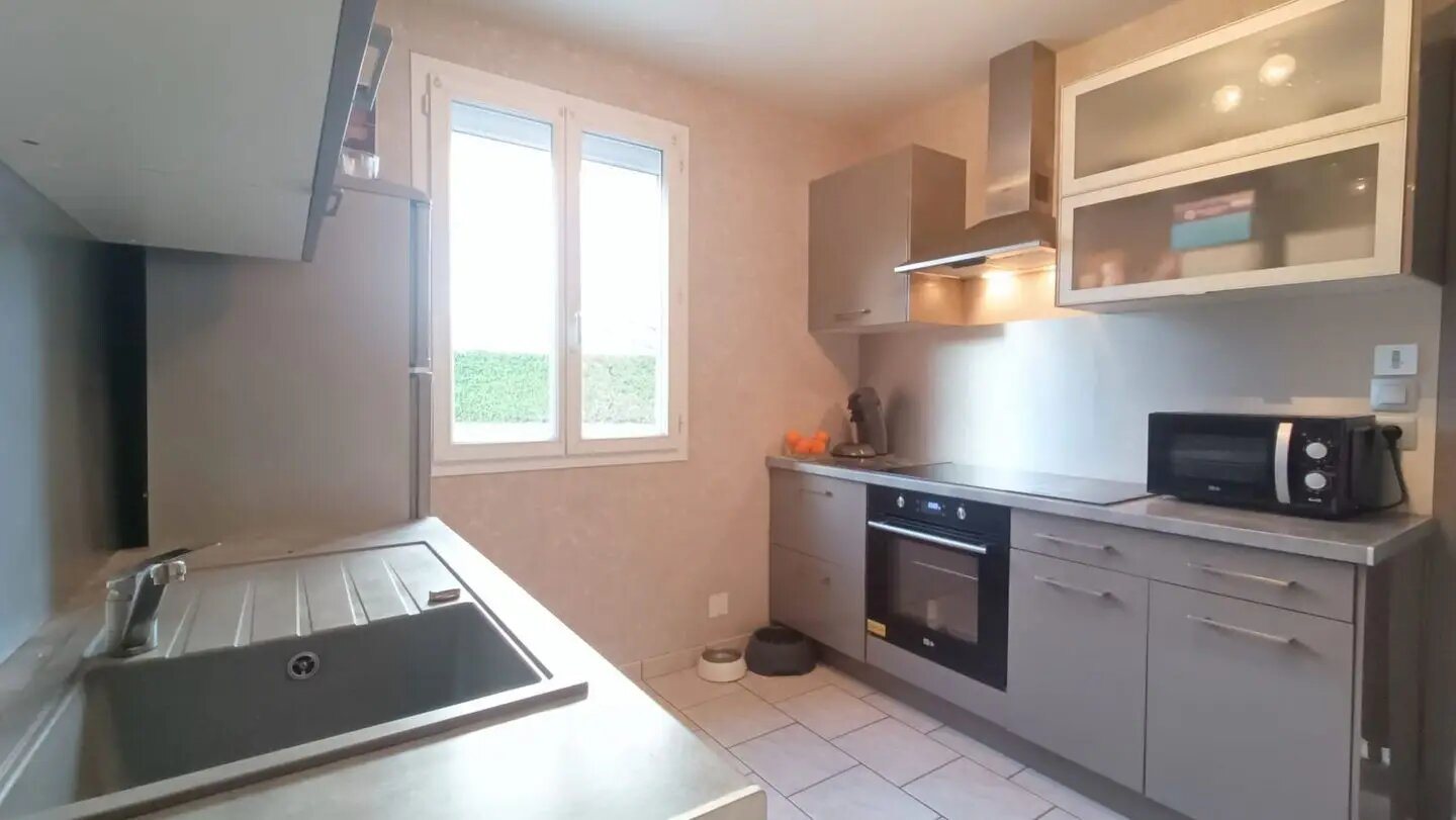 Maison à vendre, 74m², Bouzy-la-Forêt