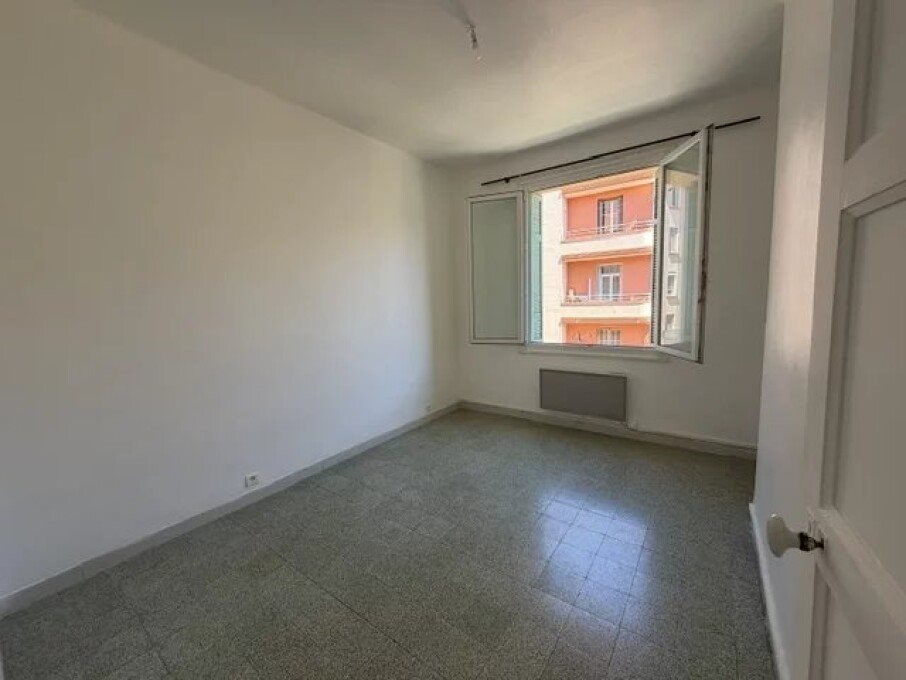 Appartement à louer, 48m², Bastia