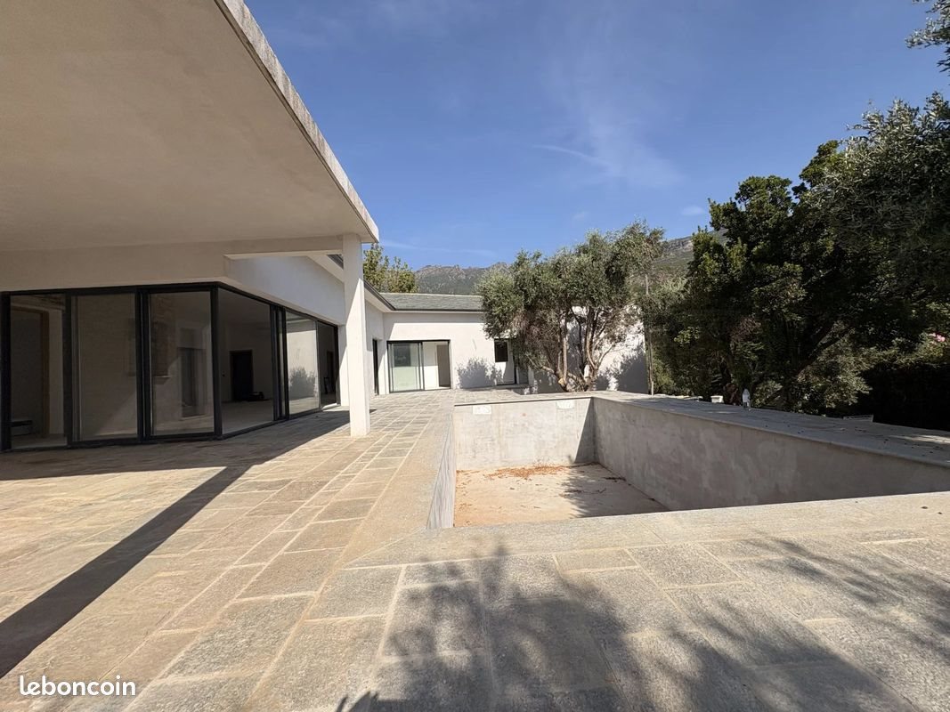 Maison à vendre, 194m², Brando