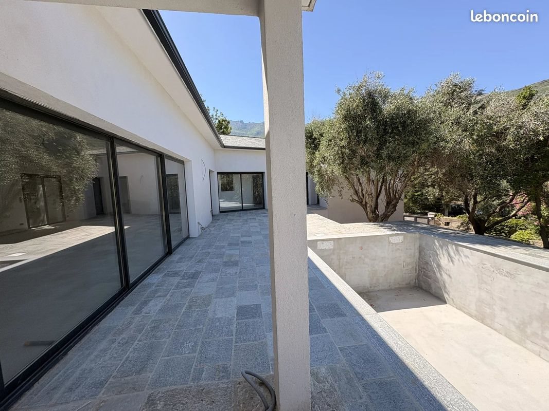 Maison à vendre, 194m², Brando