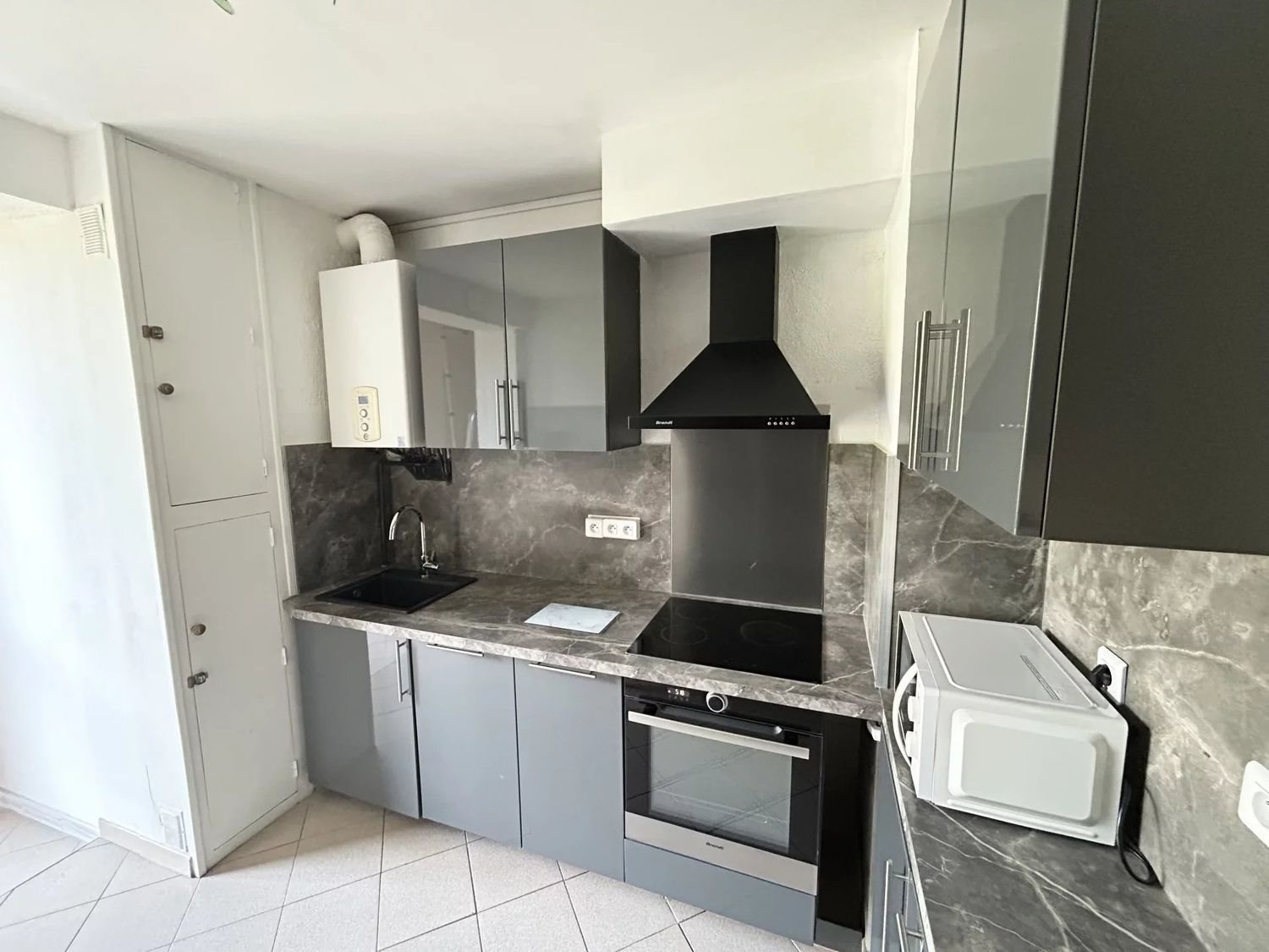 Appartement à louer, 60m², Bastia