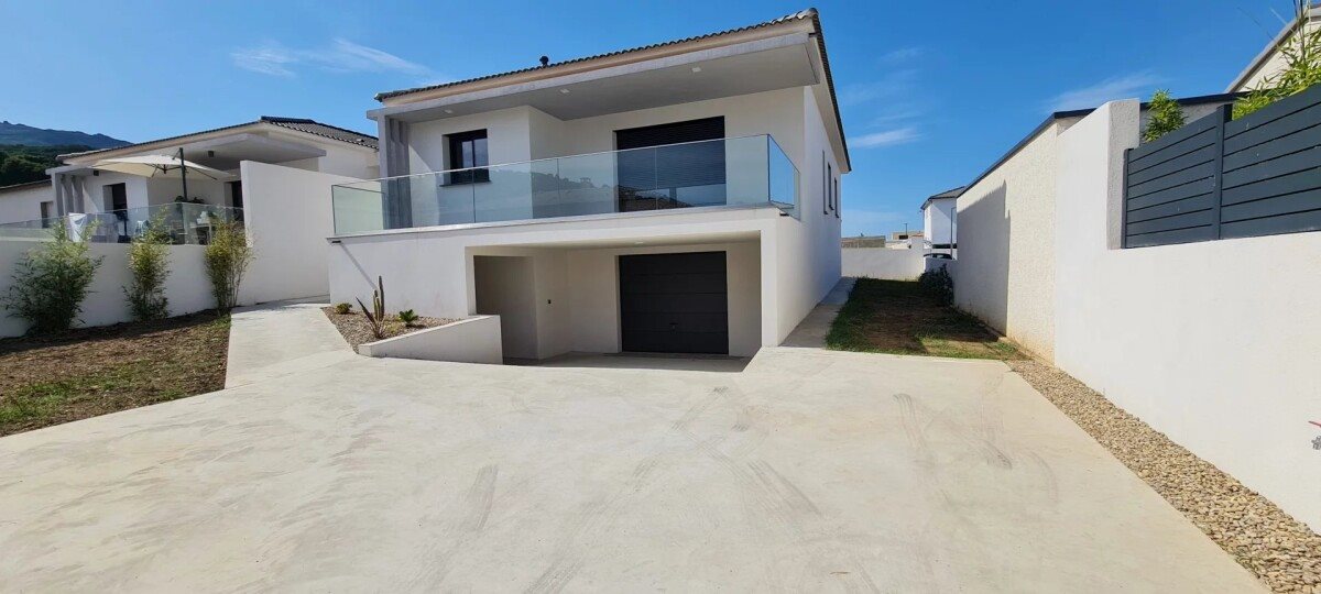 Maison à louer, 94m², Borgo