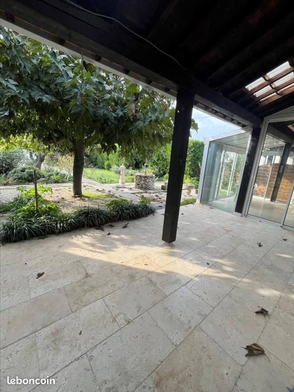 Maison à louer, 79m², Arles