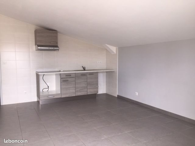 Appartement à louer, 45m², Arles