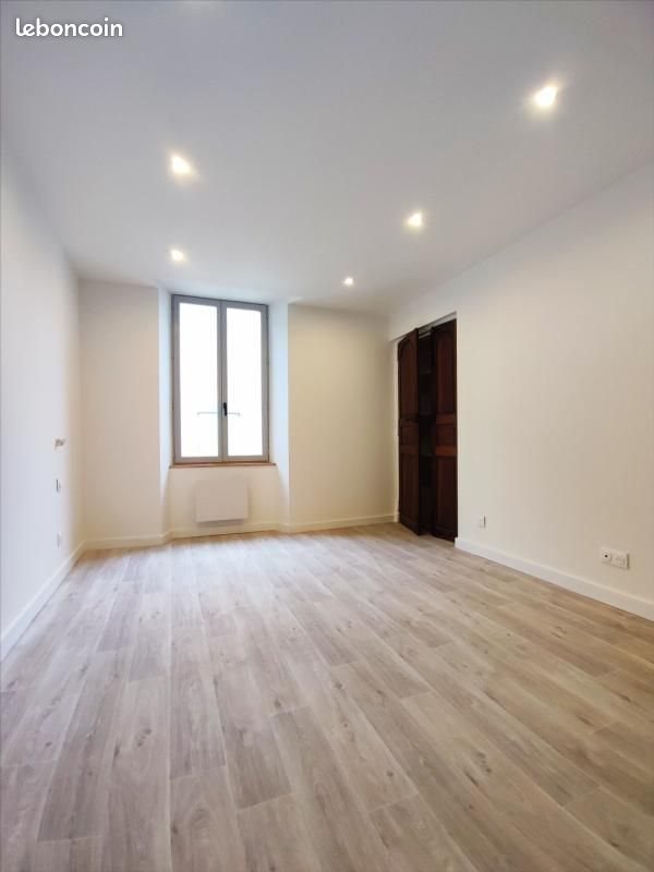 Appartement à louer, 38m², Monteux