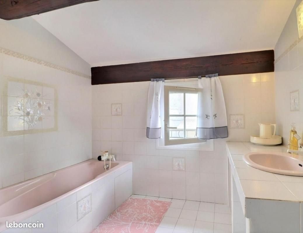 Maison à louer, 150m², Arles