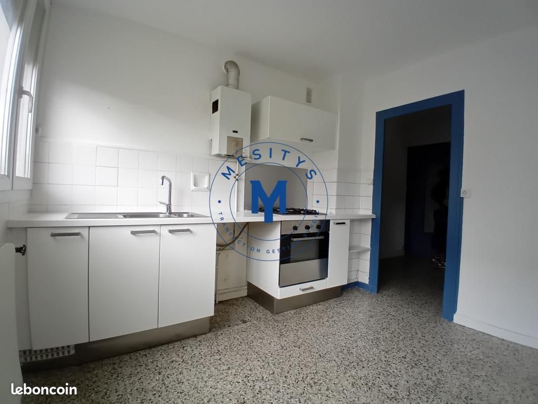 Appartement à louer, 55m², Saint-Étienne