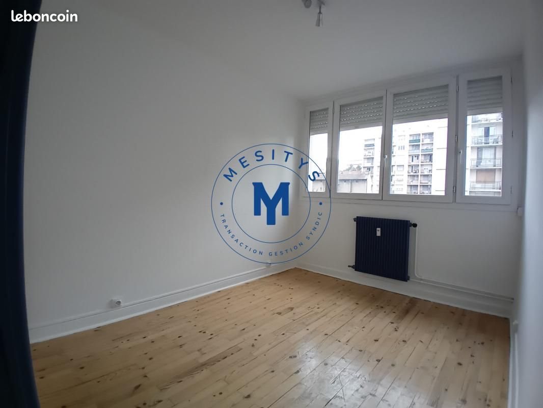 Appartement à louer, 55m², Saint-Étienne