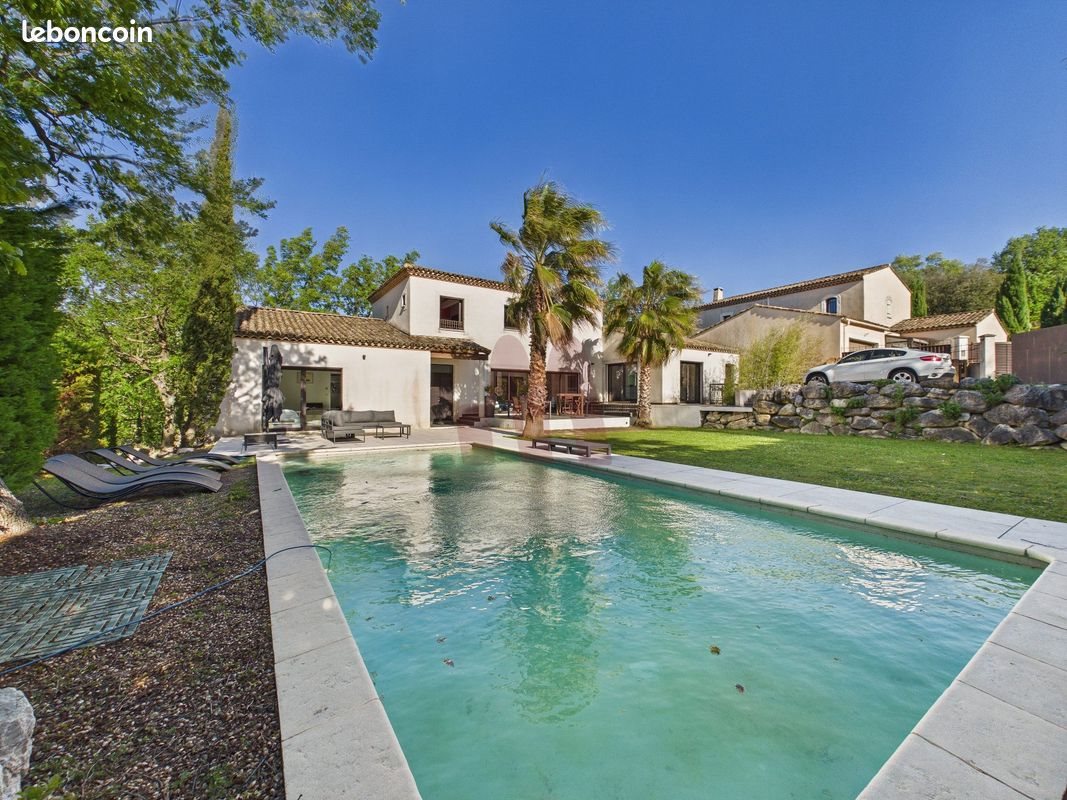 Maison à vendre, 236m², Rochefort-du-Gard