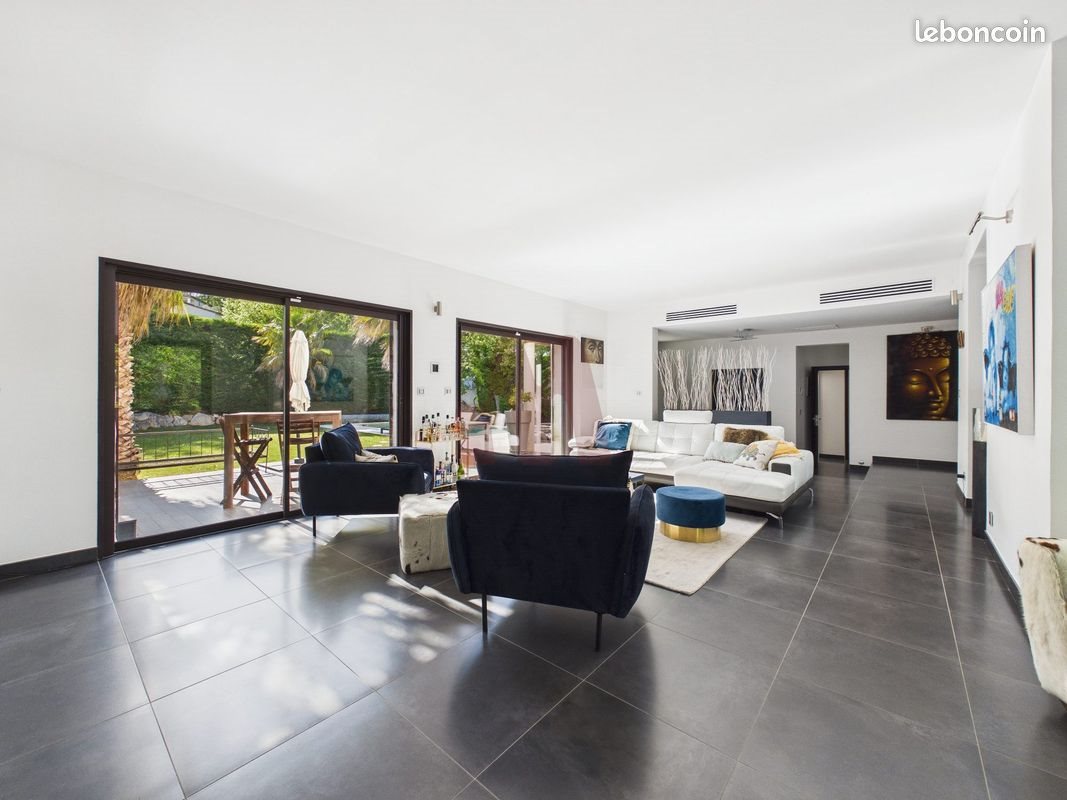 Maison à vendre, 236m², Rochefort-du-Gard