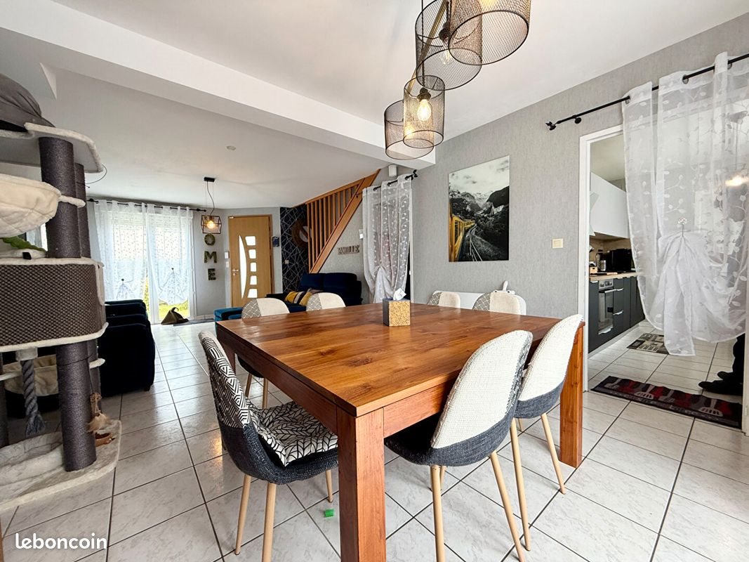 Maison à vendre, 107m², Saint-Méen-le-Grand