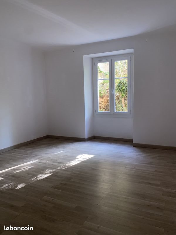 Appartement à louer, 93m², Bastia