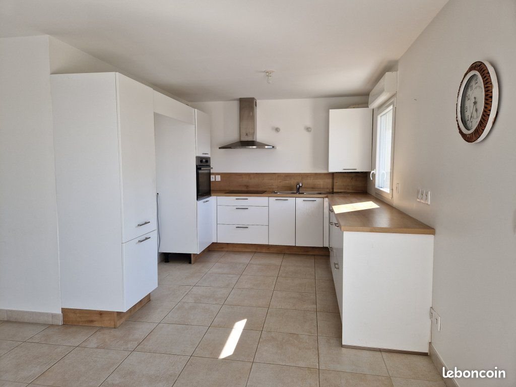 Appartement à louer, 81m², Echalas