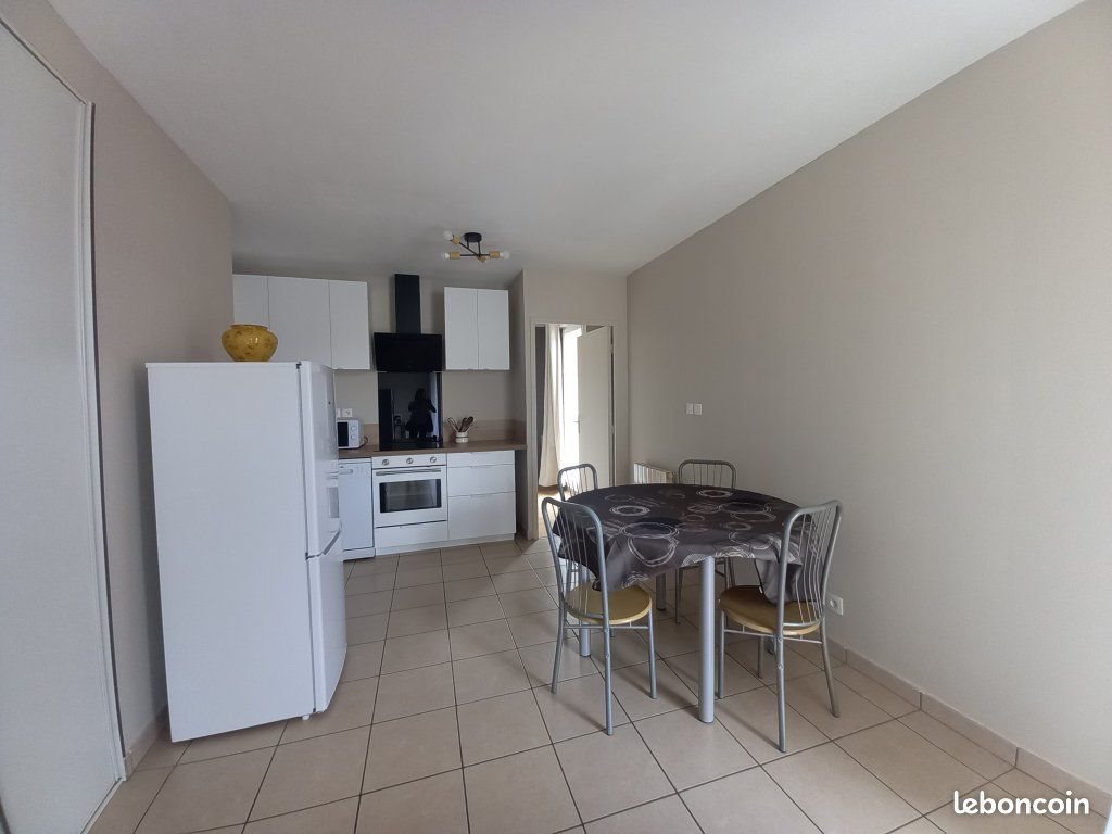 Appartement à louer, 47m², Saint-Etienne