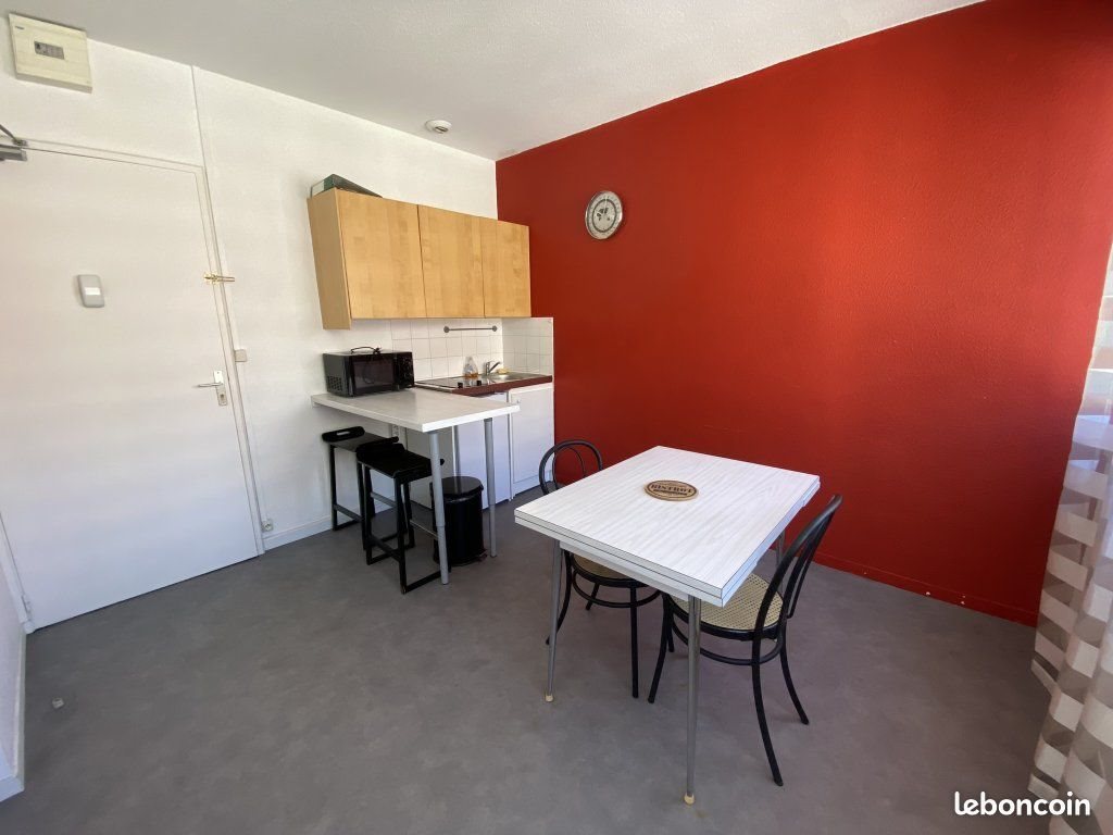 Appartement à louer, 22m², Saint-Etienne