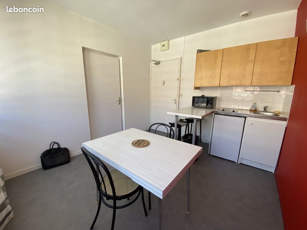 Appartement à louer, 22m², Saint-Etienne