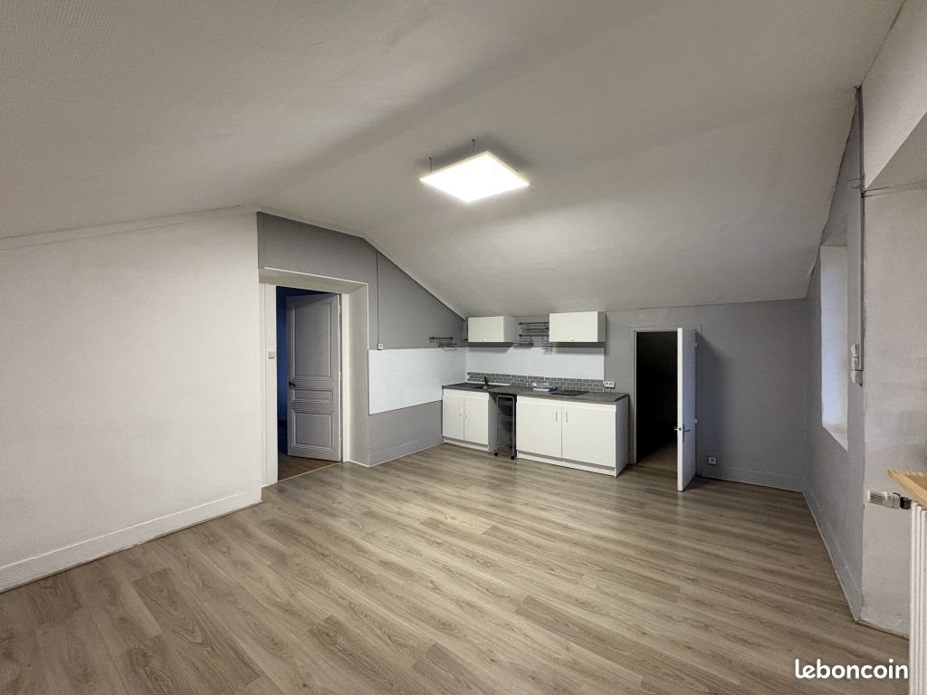 Appartement à louer, 40m², Saint-Priest-en-Jarez