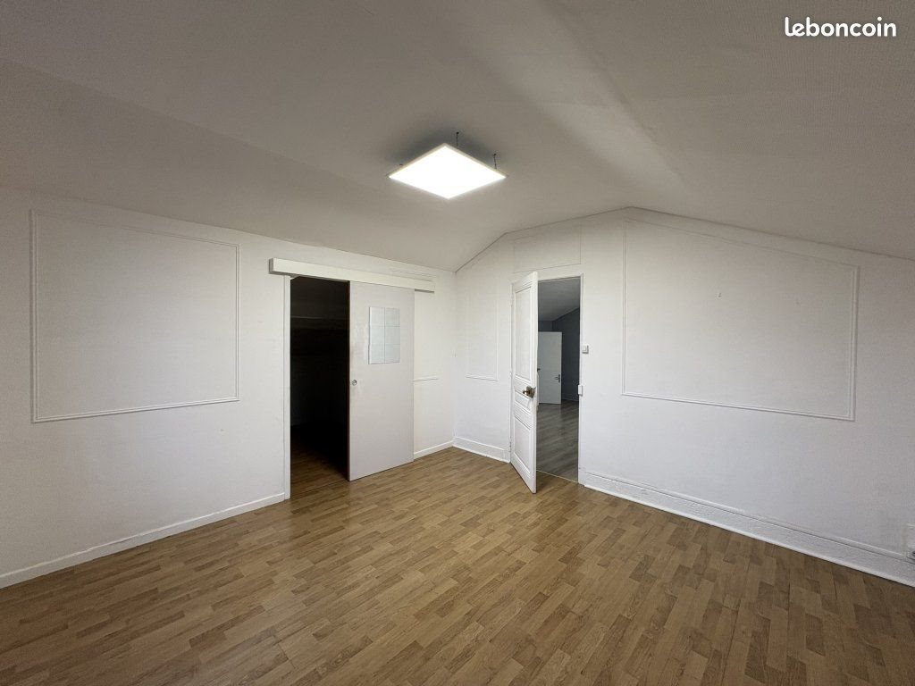 Appartement à louer, 40m², Saint-Priest-en-Jarez