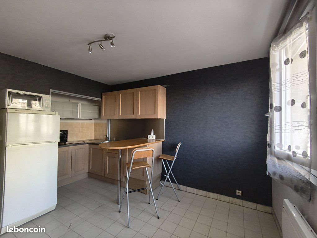 Appartement à louer, 30m², Saint-Etienne