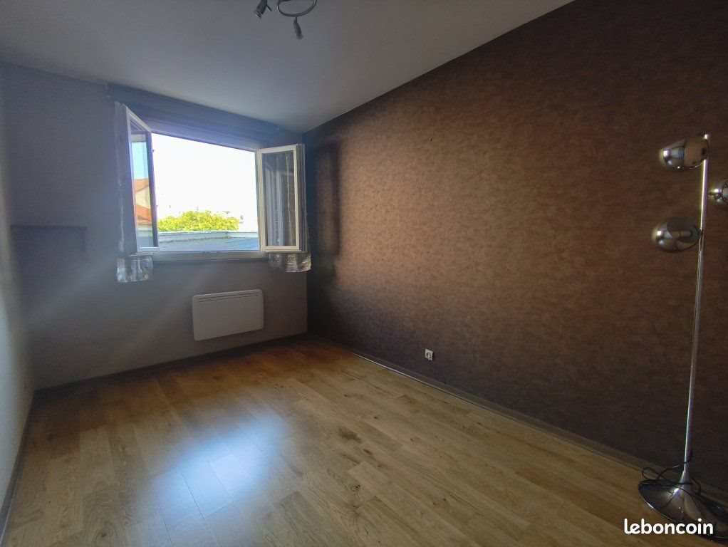Appartement à louer, 30m², Saint-Etienne