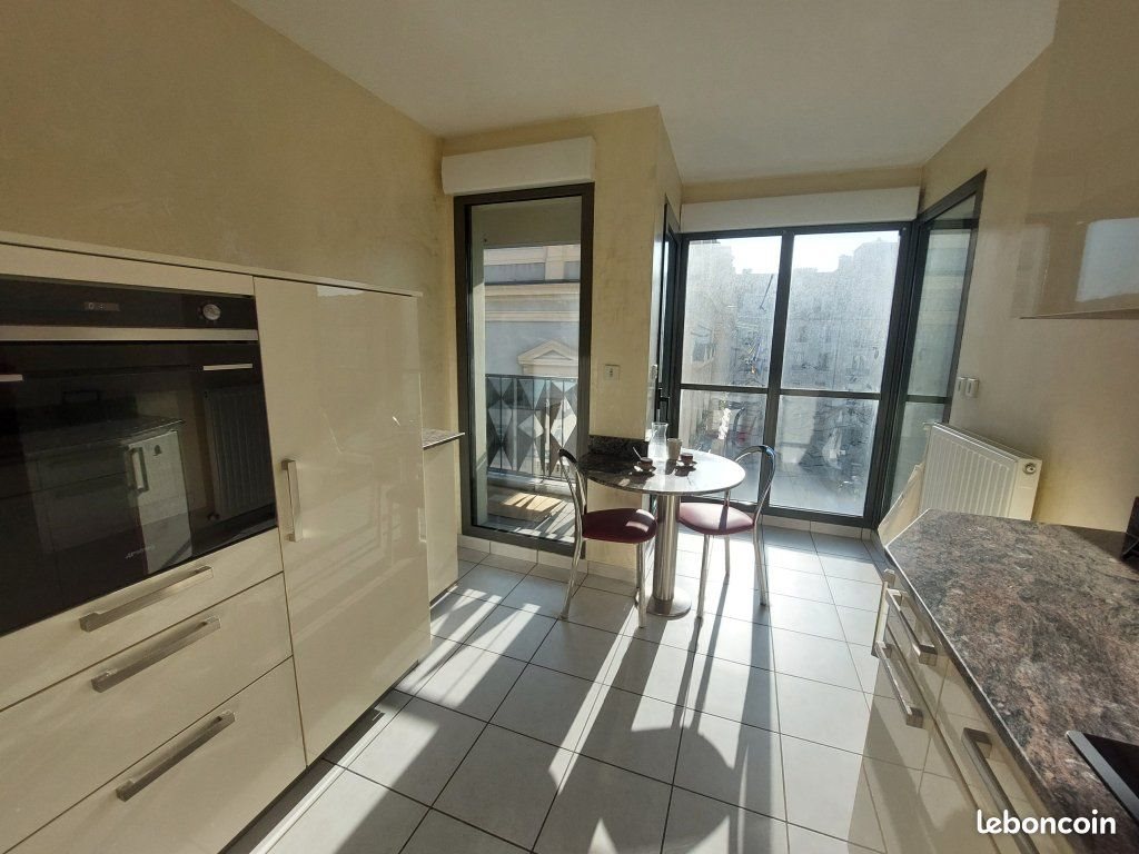 Appartement à louer, 88m², Saint-Etienne