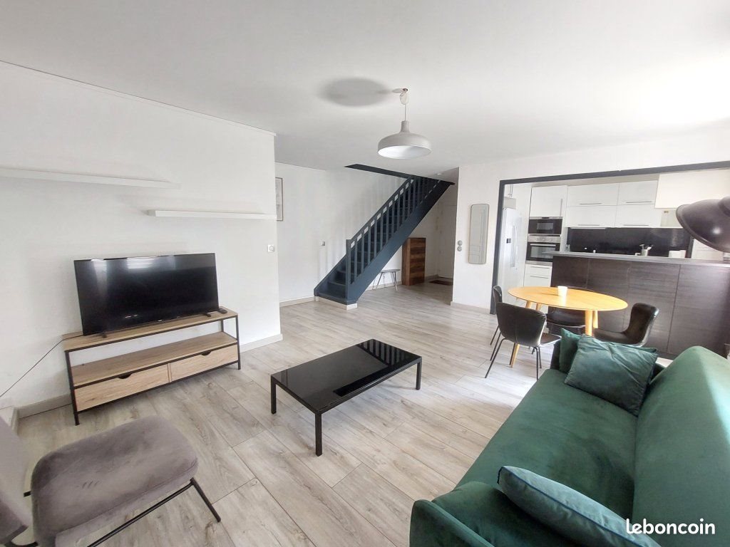 Appartement à louer, 84m², Saint-Etienne