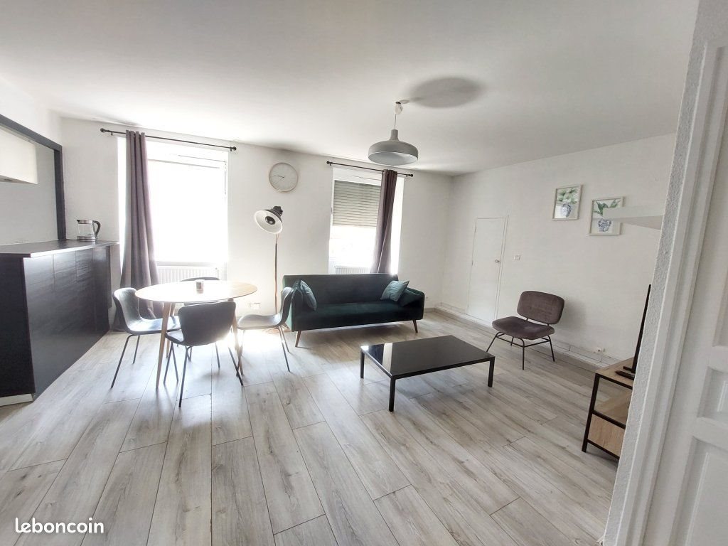 Appartement à louer, 84m², Saint-Etienne